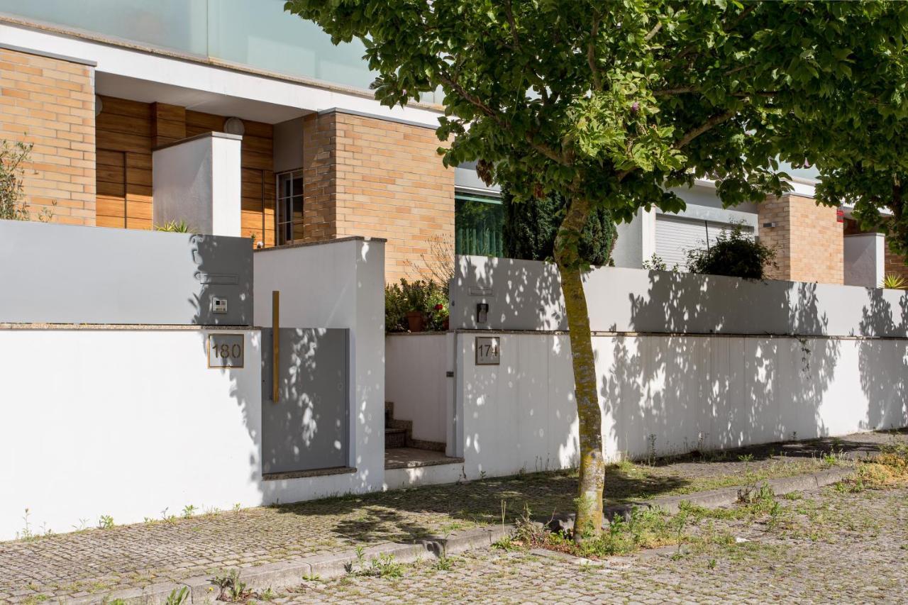 Апартаменты Joivy Sleek House Balcony & 2 Terraces In Porto Мая Экстерьер фото