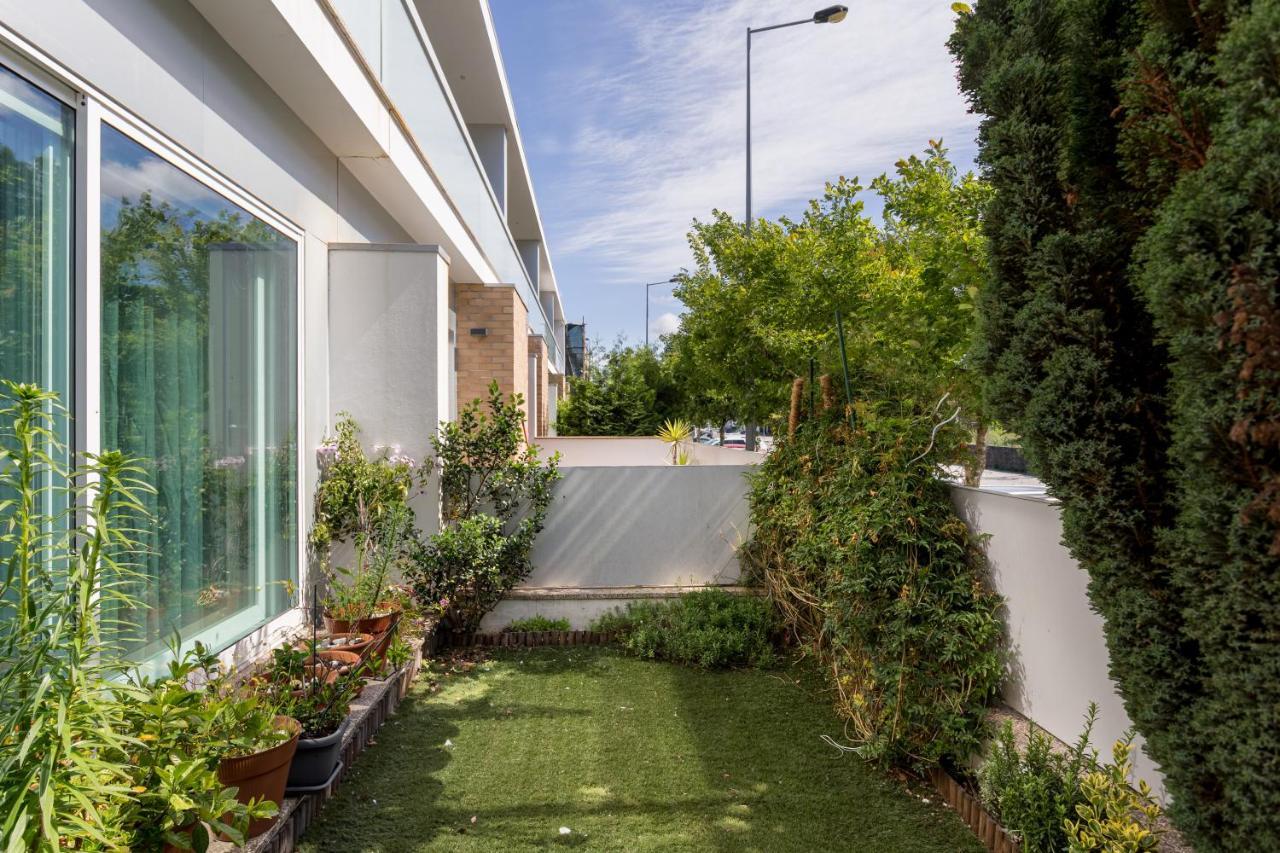 Апартаменты Joivy Sleek House Balcony & 2 Terraces In Porto Мая Экстерьер фото