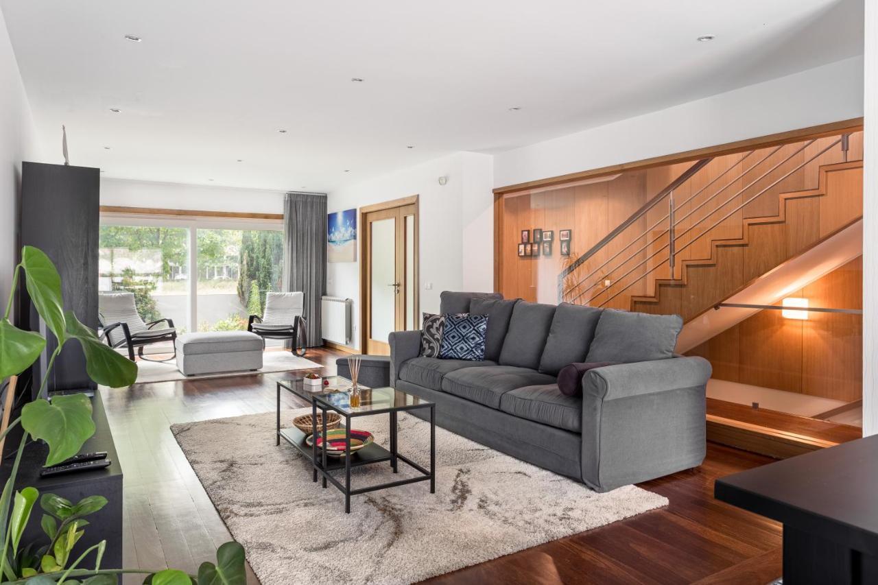 Апартаменты Joivy Sleek House Balcony & 2 Terraces In Porto Мая Экстерьер фото